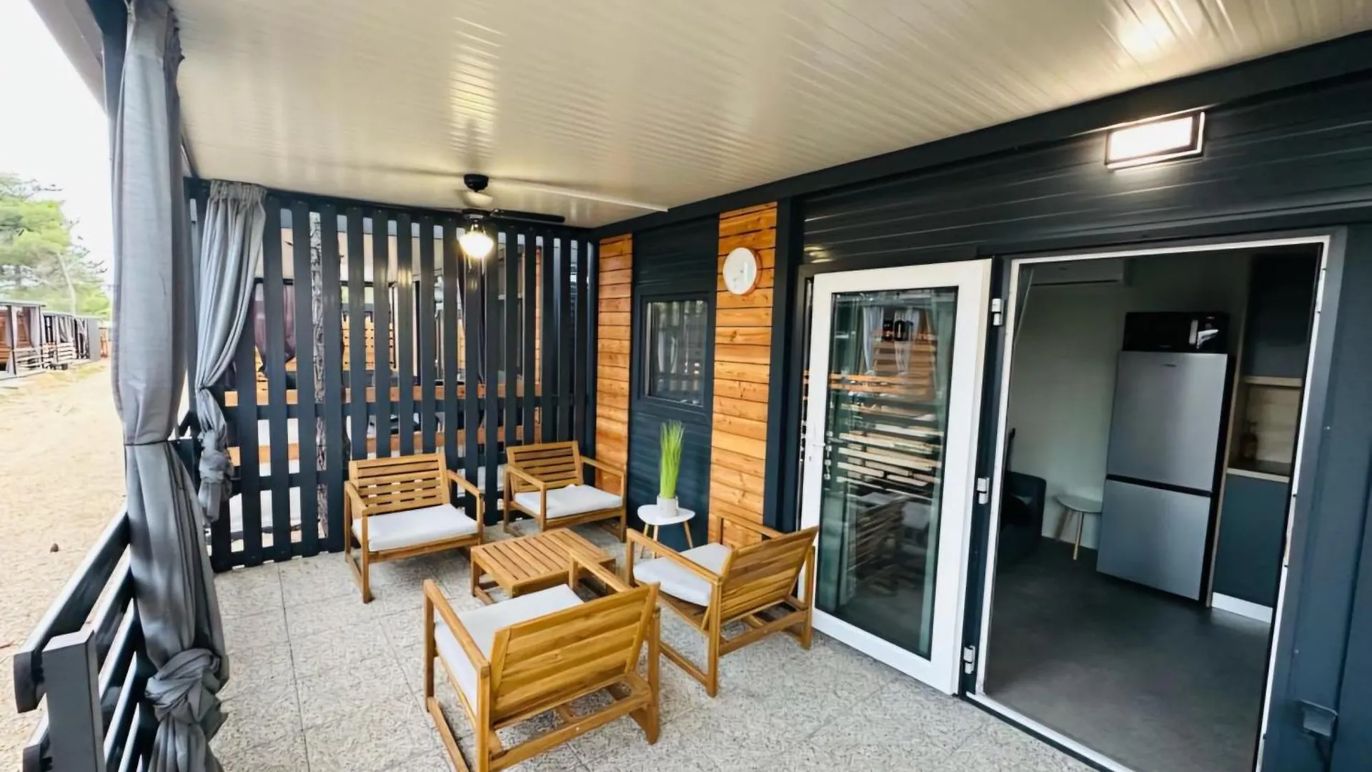 Zaba-Kamp Dalmacija Hotel Privlaka  Croatia